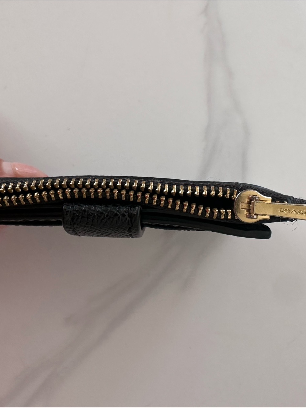 Coach Black Leather Card Case with Gold Hardware and Keyring - Picture 3 of 4